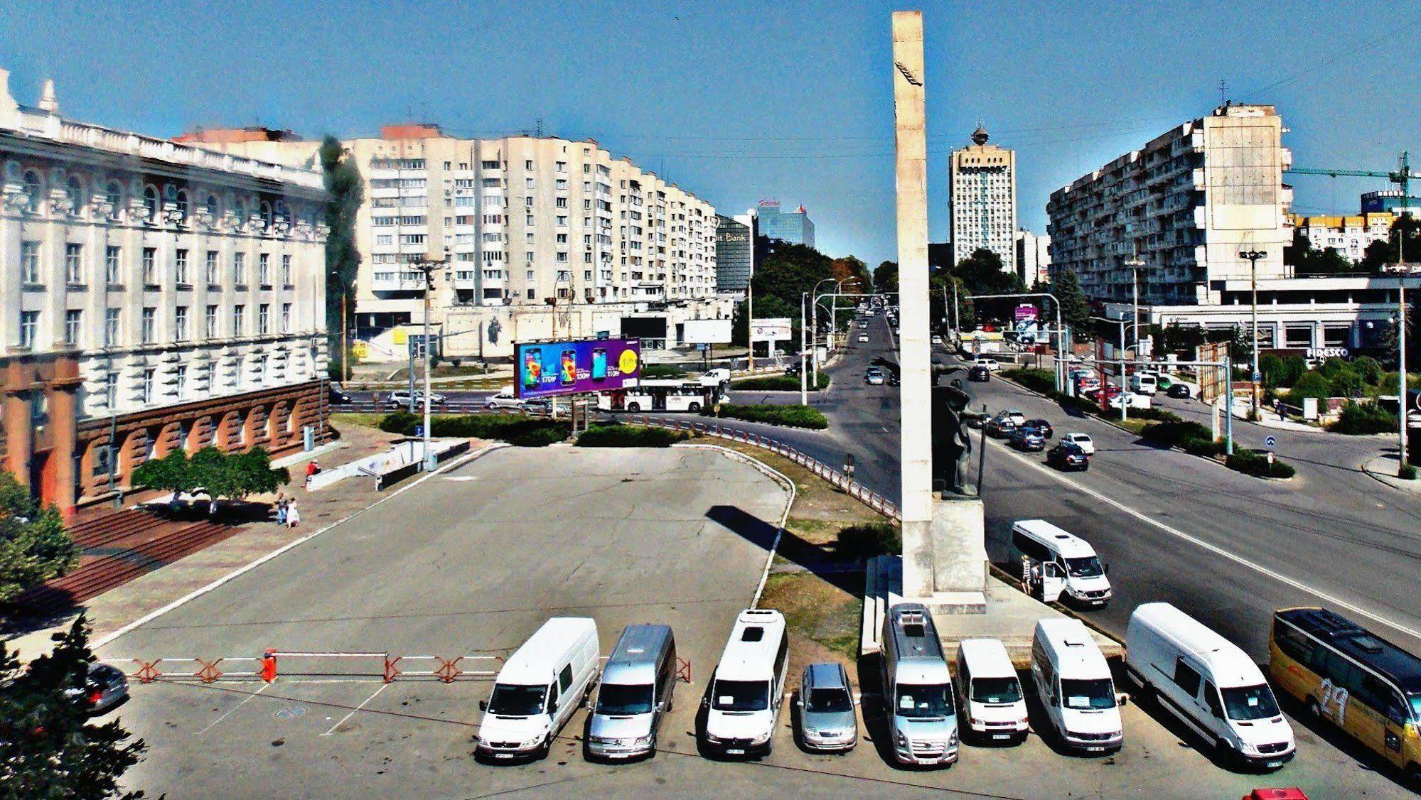 Chisinau Hotel Екстериор снимка