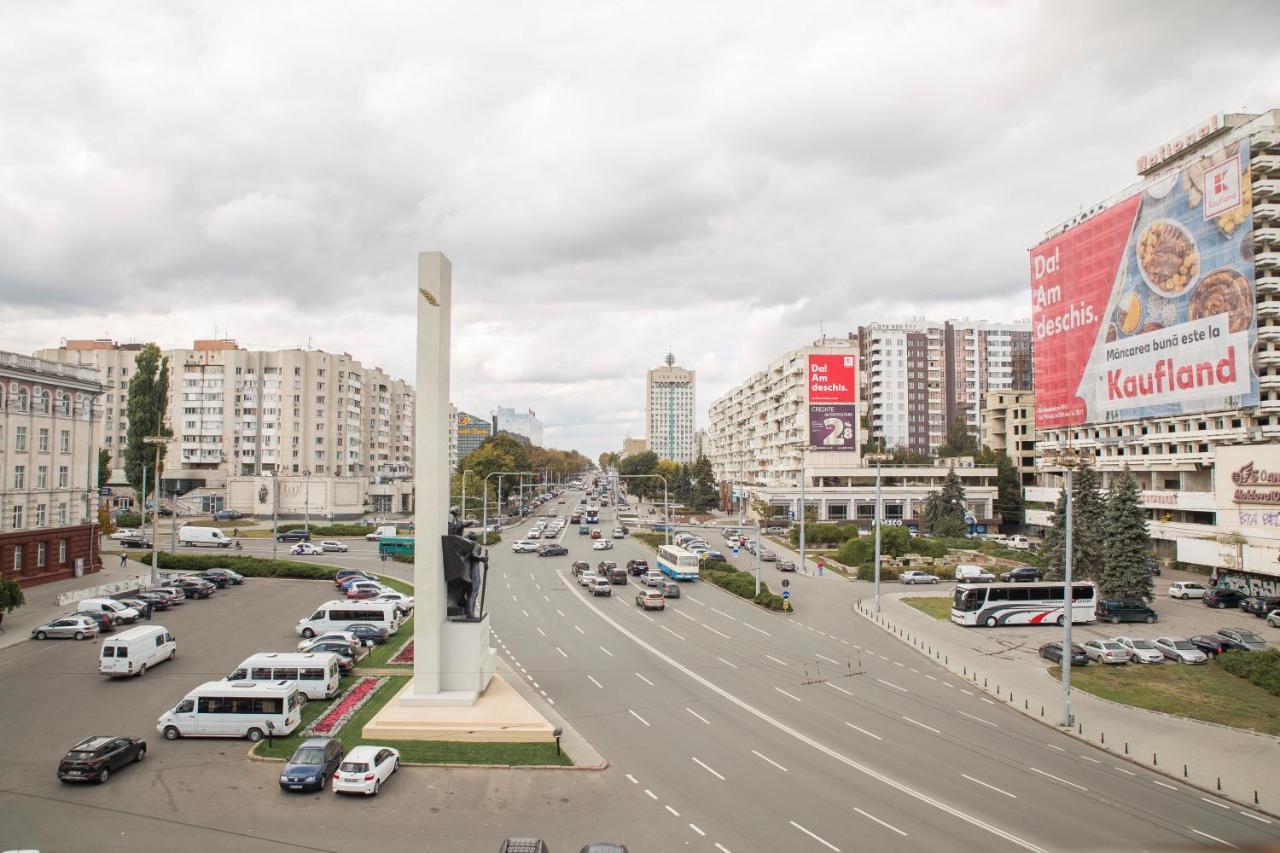 Chisinau Hotel Екстериор снимка